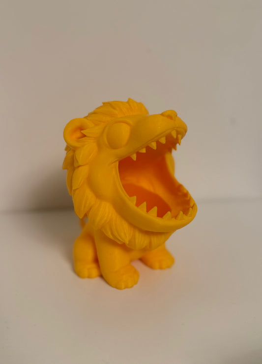 Lion Stationary Pot